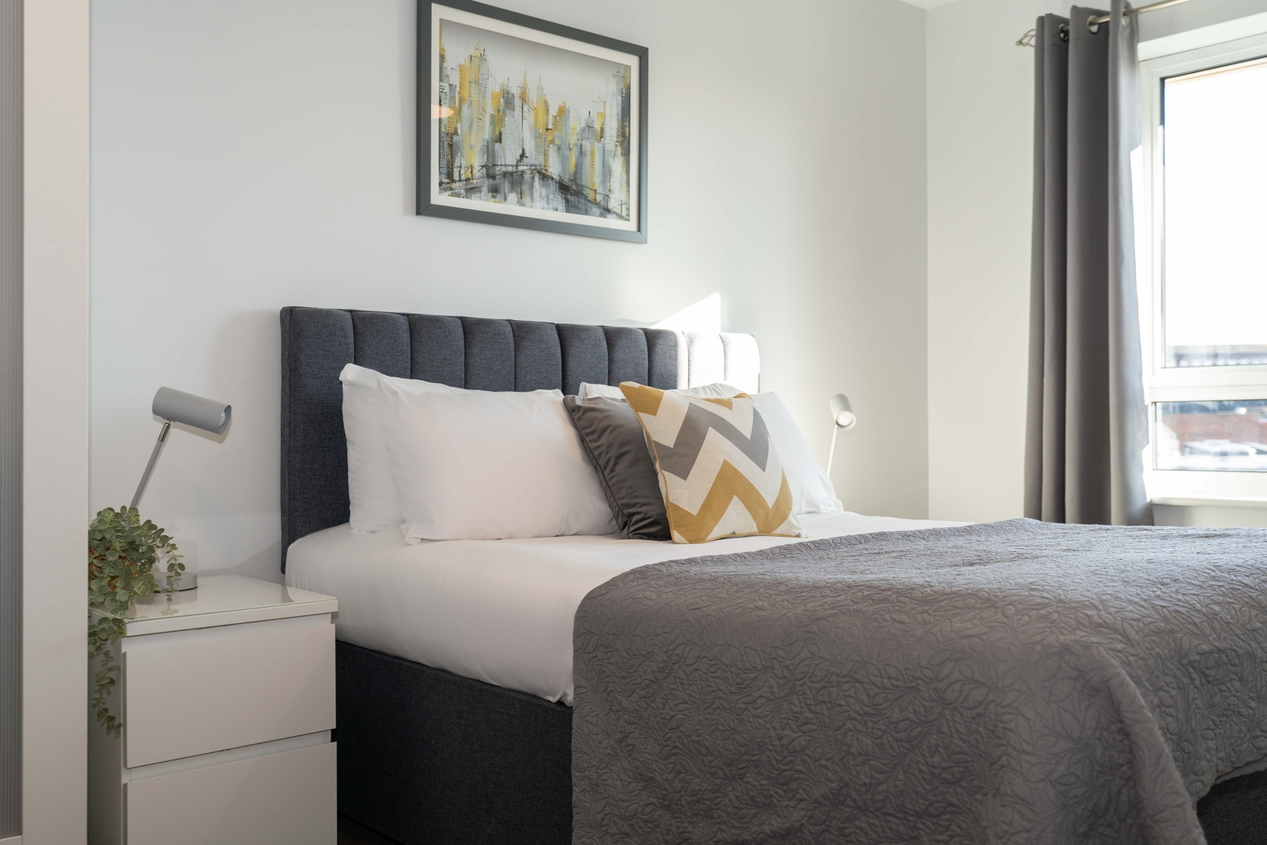 1 Bedroom Apartment | Centro| Northampton | Cotels Serviced Apartments